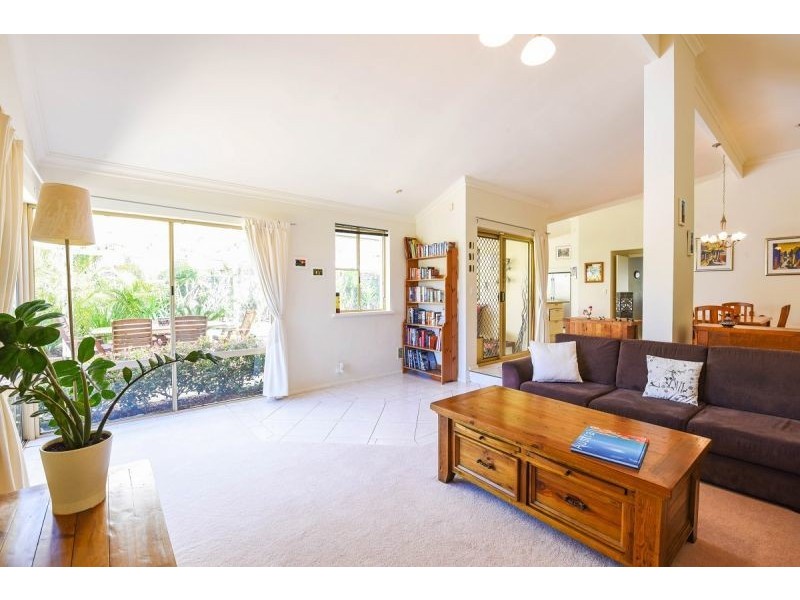 8 Inwood Pl, Murdoch WA 6150