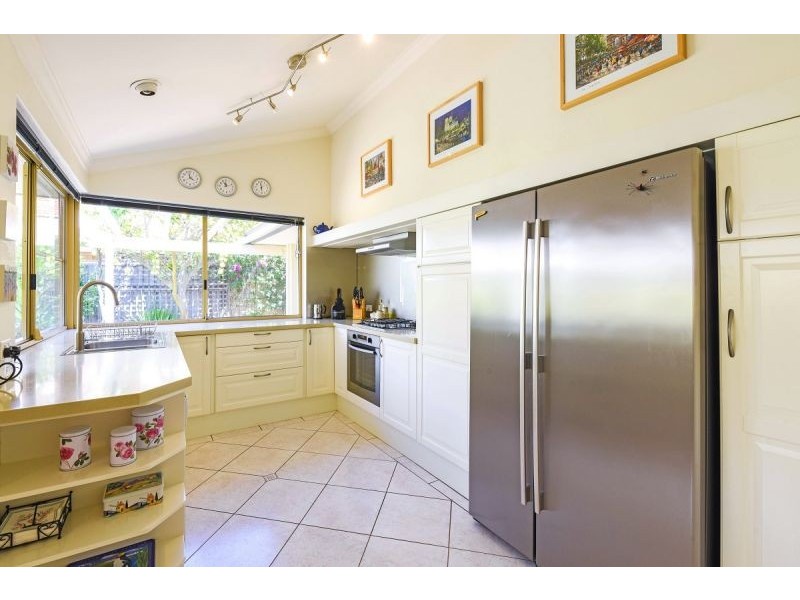 8 Inwood Pl, Murdoch WA 6150