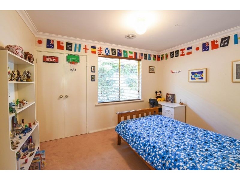 8 Inwood Pl, Murdoch WA 6150