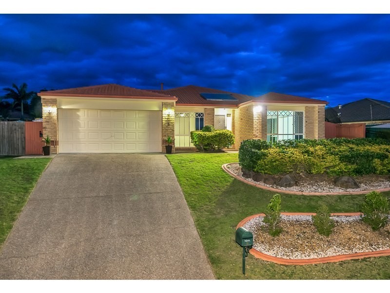 8 Oakview Street, Parkinson QLD 4115