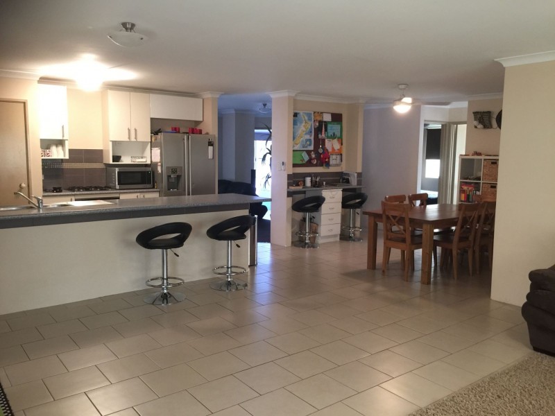 11 Belmont Close, Port Kennedy WA 6172