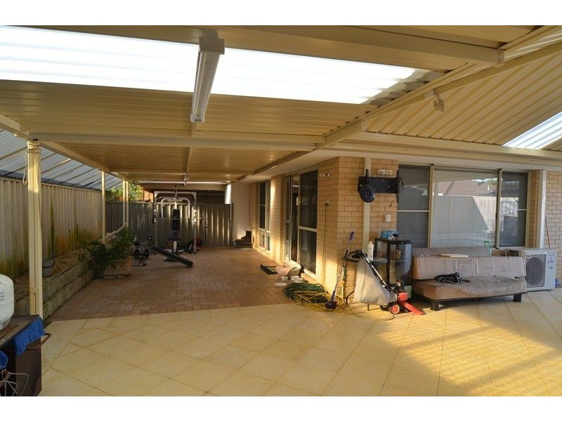11 Belmont Close, Port Kennedy WA 6172