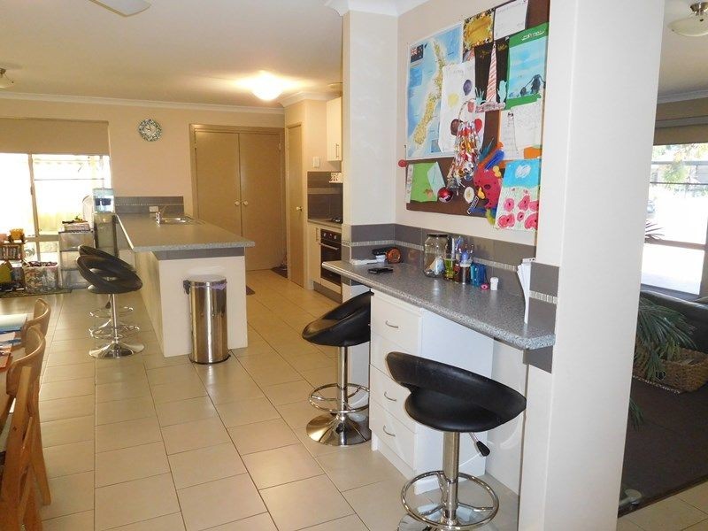 11 Belmont Close, Port Kennedy WA 6172
