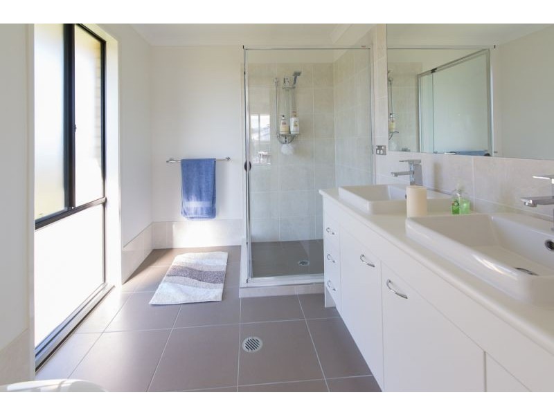 13 Meadows Close, Black Head NSW 2430