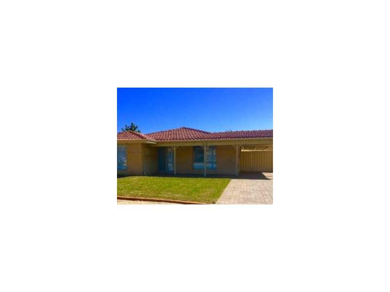 15 Templetonia Promenade, Halls Head WA 6210