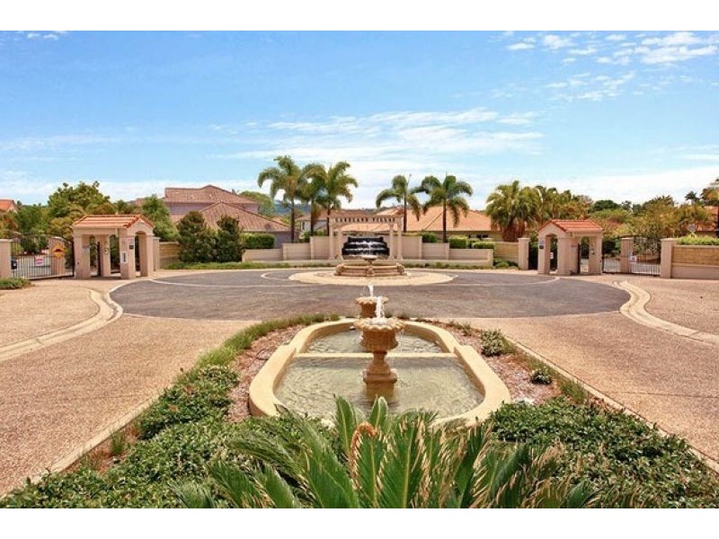 63/2-6 Ghilgai Road, Merrimac QLD 4226