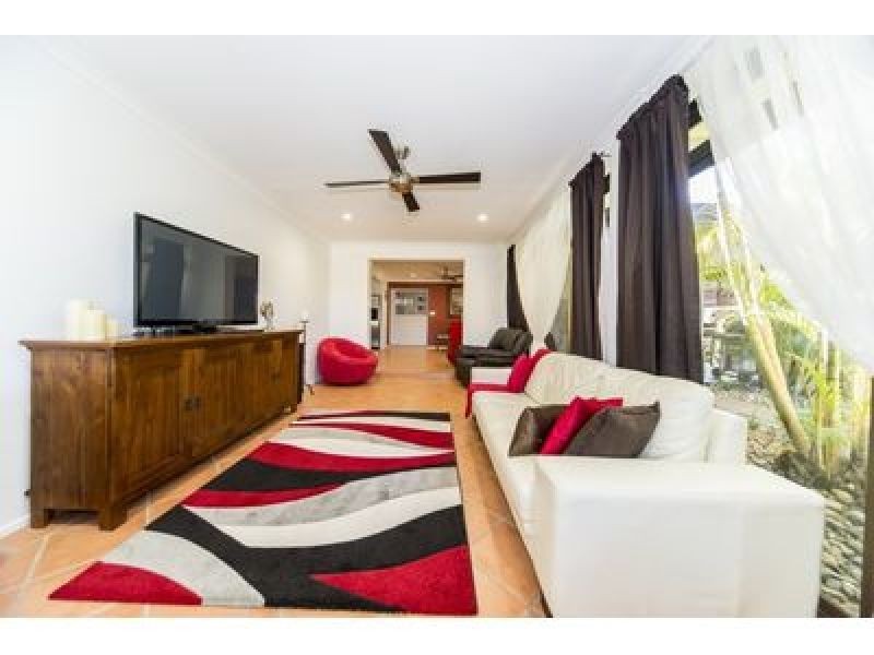 21 Matthew Flinders Dr, Hollywell QLD 4216