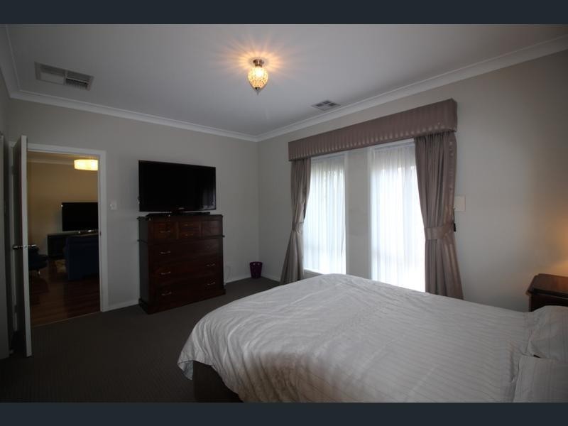 24a Bishop Street, Renown Park SA 5008