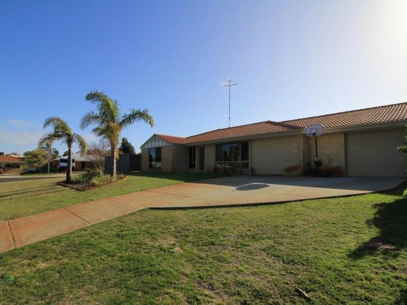 20  Malabor Mews, Halls Head WA 6210