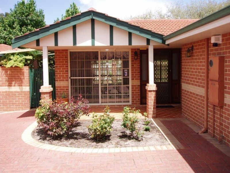 1B Newcomen Road, Stirling WA 6021