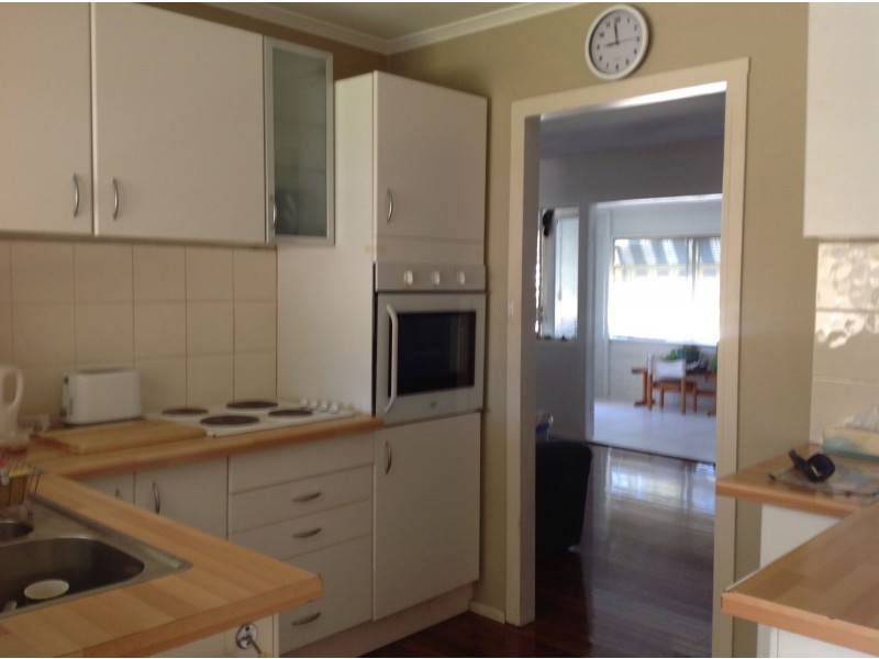19 Gidya Ave, Bongaree QLD 4507