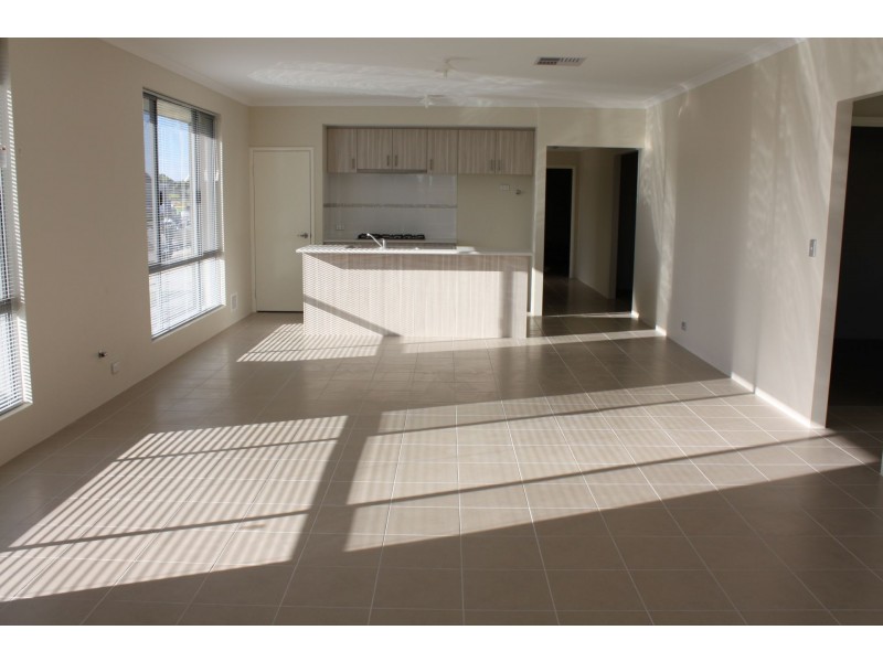 2 Seashells Crescent, Singleton WA 6175