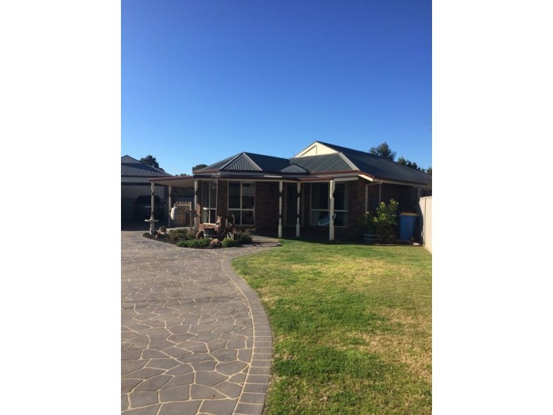 8 Fairway Close, Tatura VIC 3616
