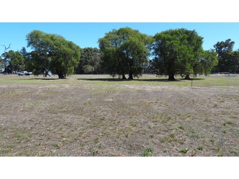 4 Dobbins Place, Witchcliffe WA 6286