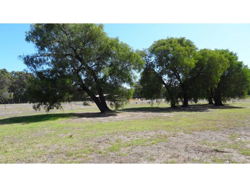 4 Dobbins Place, Witchcliffe WA 6286