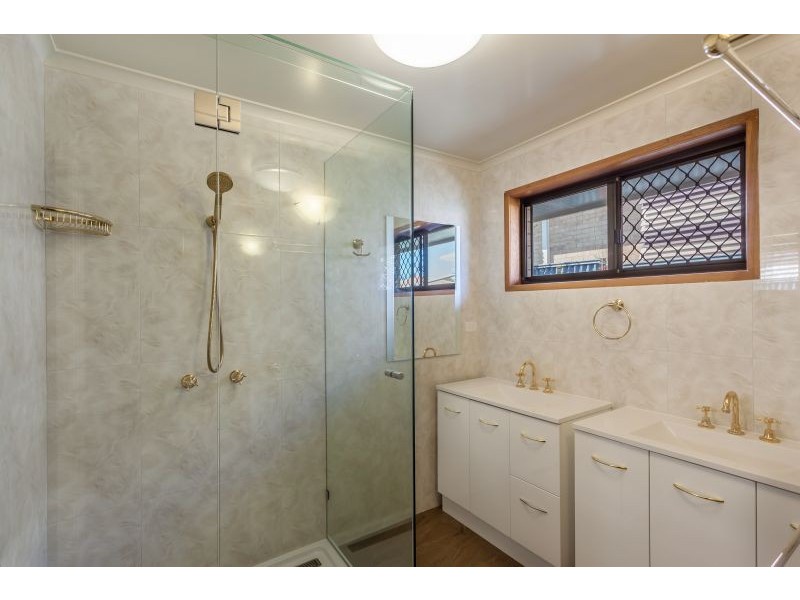 6 Angus St, Rangeville QLD 4350