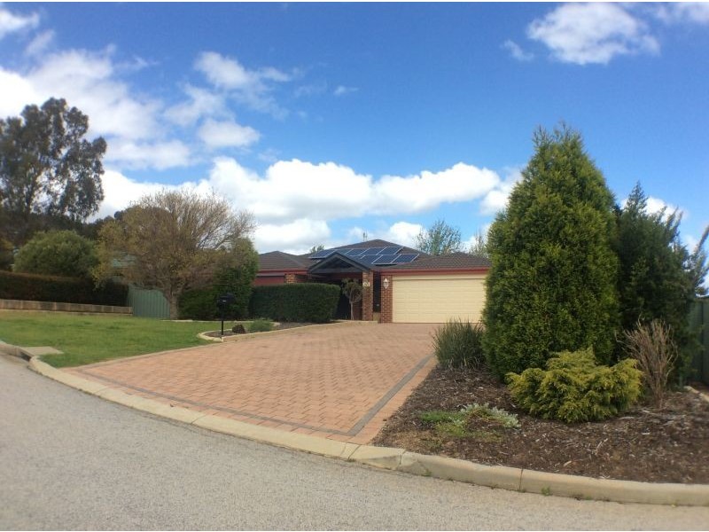 17 Woodcroft Place, Mount Richon WA 6112