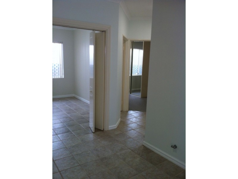 6/7 Brooks Street, Kalamunda WA 6076