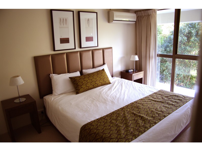 Burleigh Heads QLD 4220