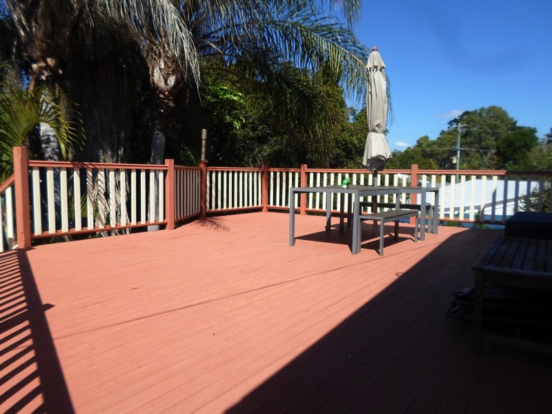 4 Kindt St, Moore Park Beach QLD 4670