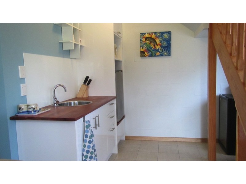 4 Kindt St, Moore Park Beach QLD 4670