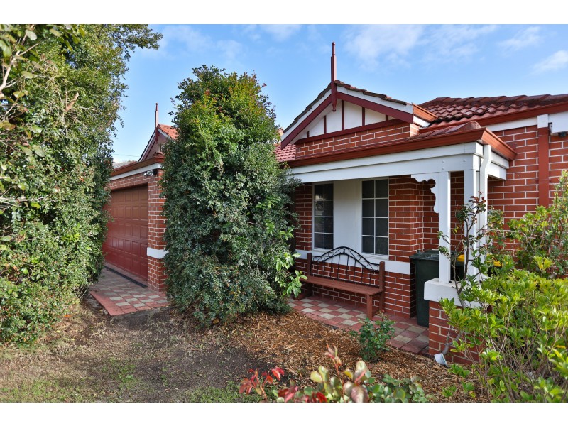14 Bone Street, St James WA 6102