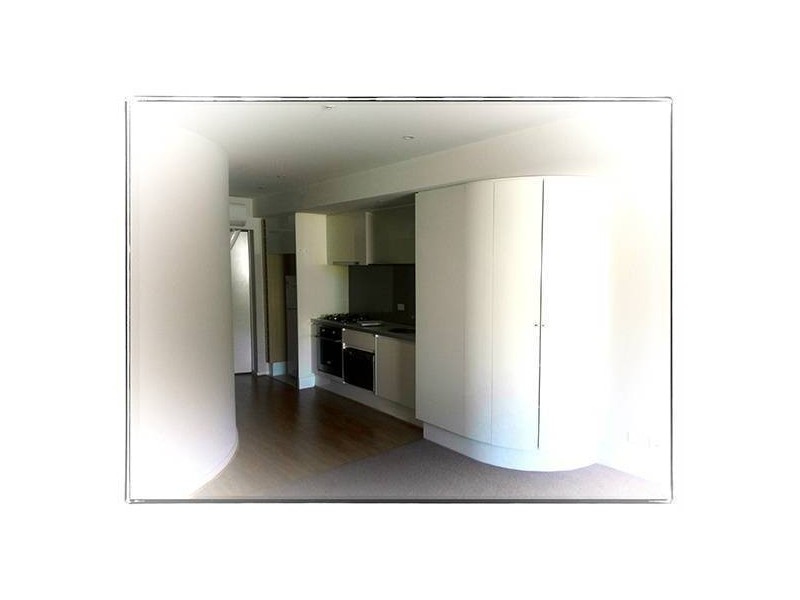Carlton VIC 3053