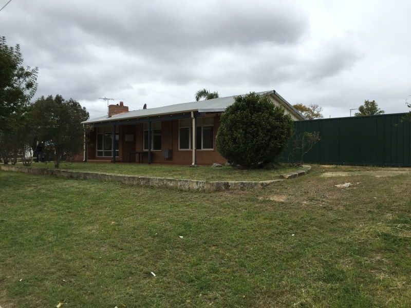 41 Lantana Way, Camillo WA 6111