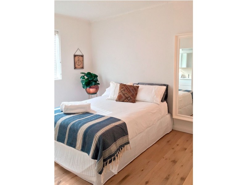 4/62 Carrington Parade, Curl Curl NSW 2096