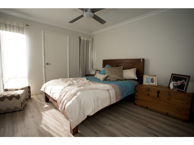 22 Gleneagles Way, Pelican Point WA 6230