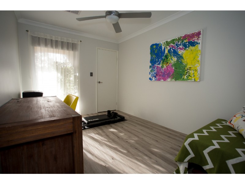 22 Gleneagles Way, Pelican Point WA 6230