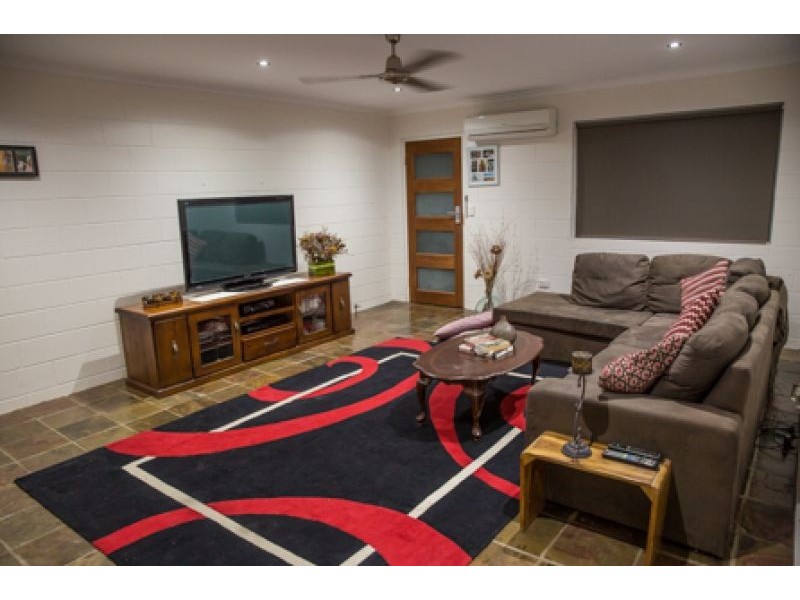 224 Upper Miles, Kelso QLD 4815