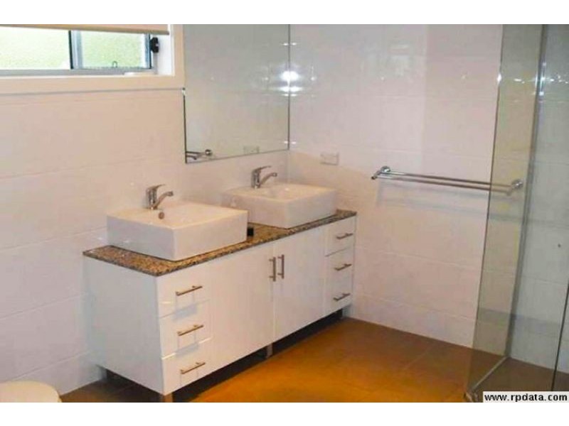 9 Mewsdale Row, Tallai QLD 4213