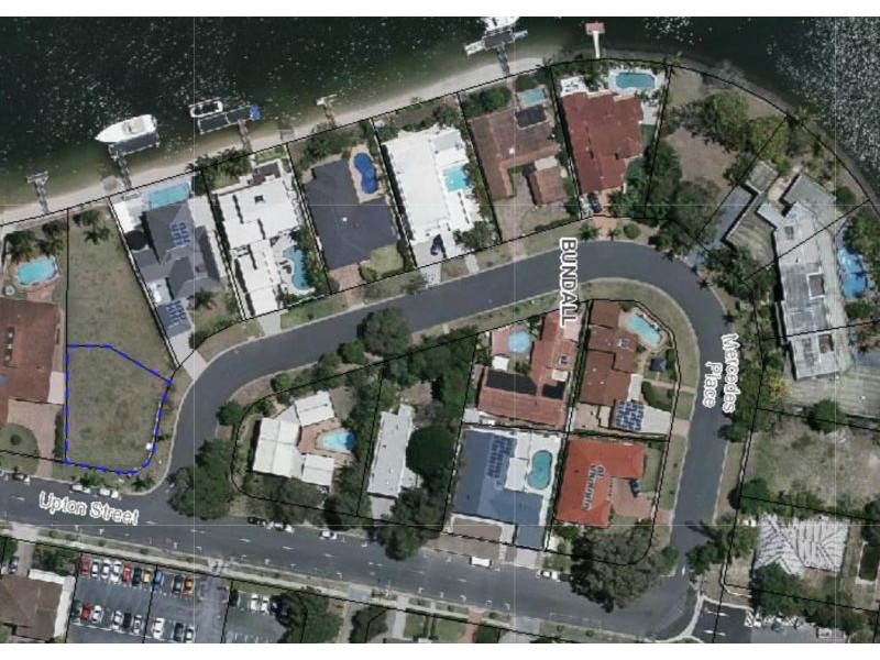 2 Mercedes Place, Bundall QLD 4217