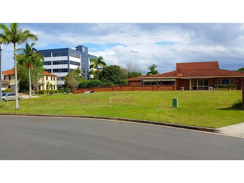 2 Mercedes Place, Bundall QLD 4217