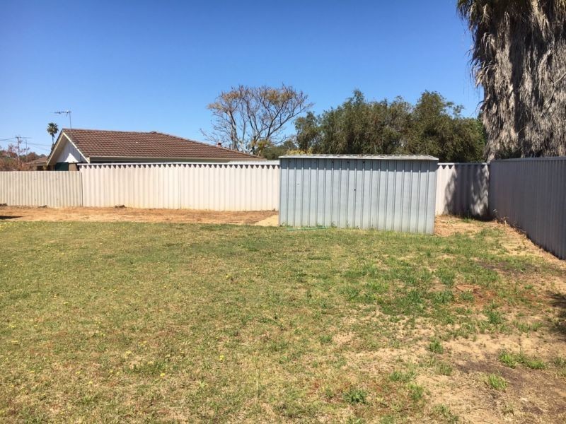 18 Mekong Way, Greenfields WA 6210