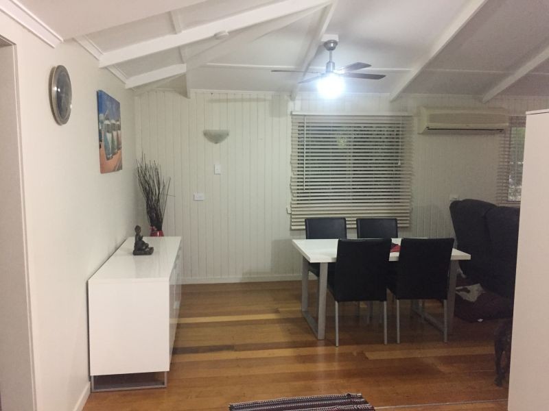 102 Callaghan St, Mooroobool QLD 4870