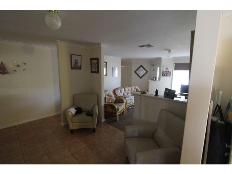 58 The lakes Blvd, Jandakot WA 6164