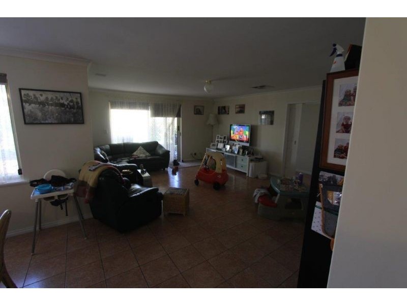 58 The lakes Blvd, Jandakot WA 6164