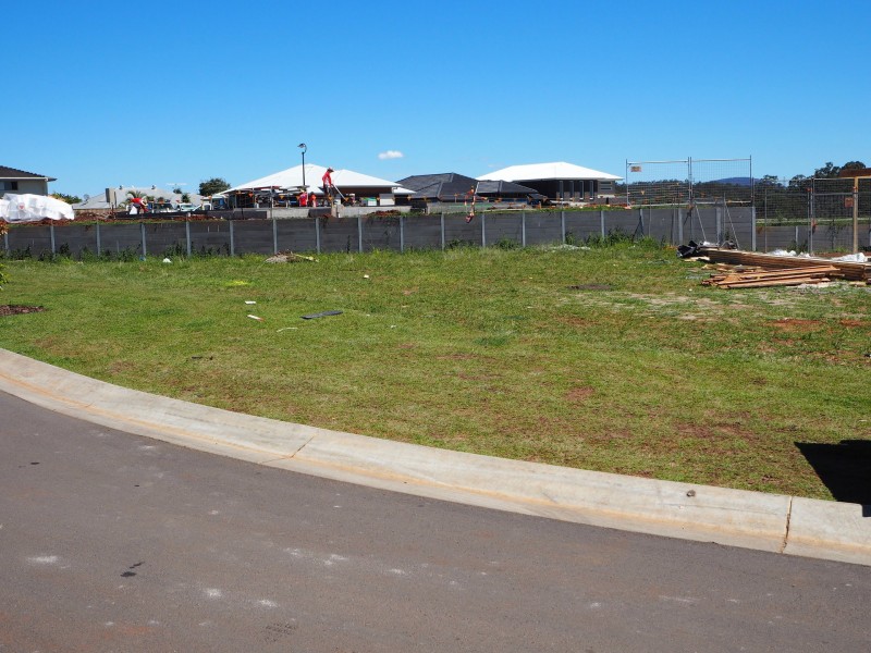28 Beazley Circuit, Bridgeman Downs QLD 4035