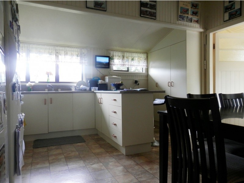 92 Gap Road, Cedar Pocket QLD 4570