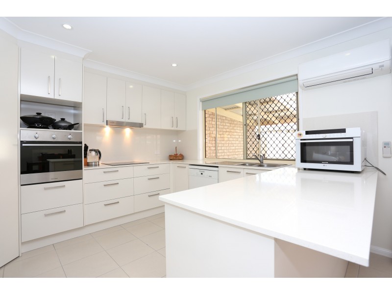 Sandstone Point QLD 4511