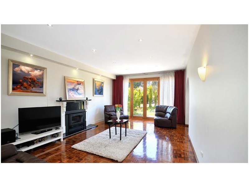 11 Viewbank Road, Mount Waverley VIC 3149