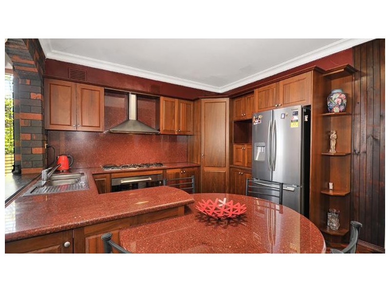 11 Viewbank Road, Mount Waverley VIC 3149