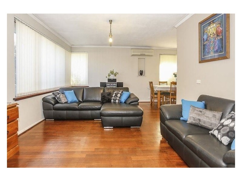 26 Penguin Street, Dianella WA 6059