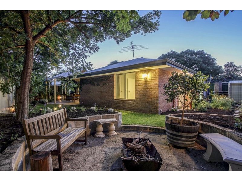 1 Disney St, Brentwood WA 6153