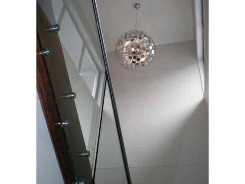 19 Lenneberg Street, Southport QLD 4215