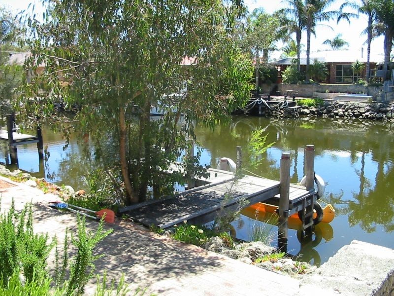 38 South Yunderup Road, South Yunderup WA 6208