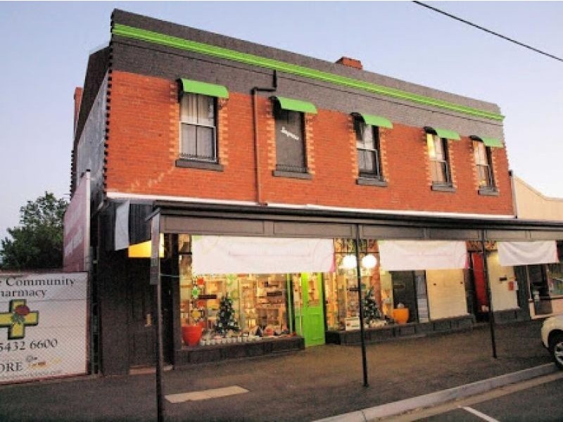 100 Railway Place, Elmore VIC 3558