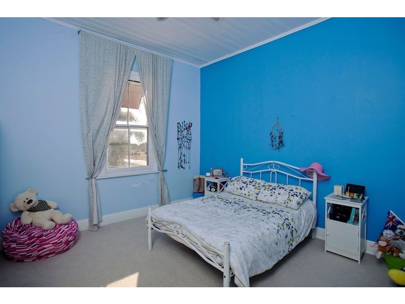 100 Railway Place, Elmore VIC 3558